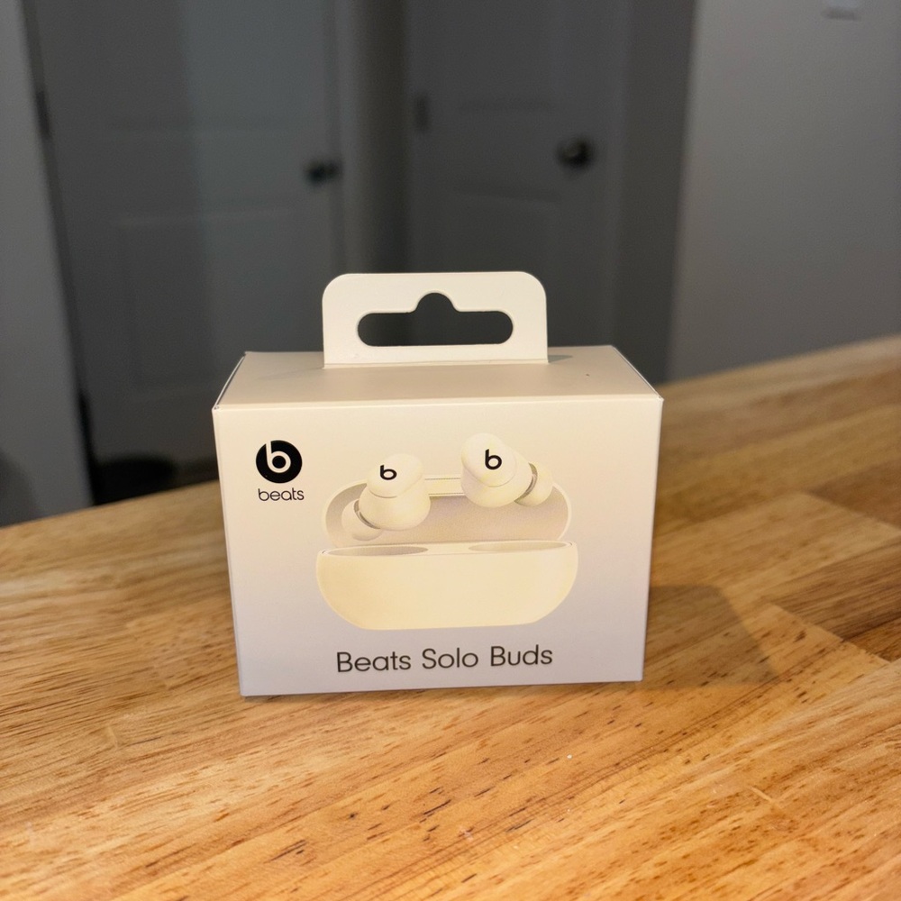 Beats by Dre Solo Buds - White ivory